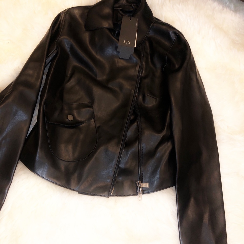 Leather jacket - Picture 2 of 4